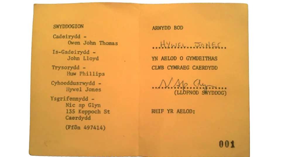 Historic membership card for Clwb Cymraeg Caerdydd.