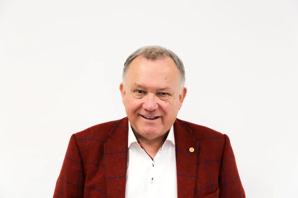 Image of Lindsay Whittle, Caerphilly's MS